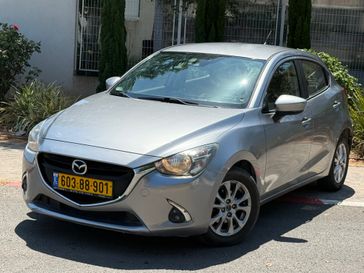 מזדה 2