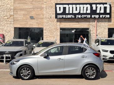 מזדה 2