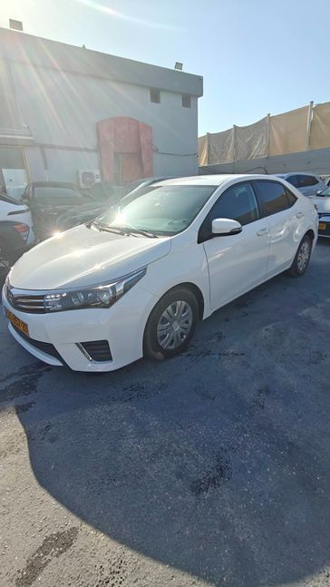 טויוטה קורולה