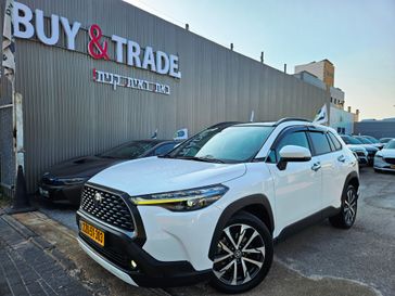 טויוטה קורולה קרוס