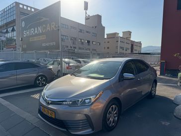 טויוטה קורולה