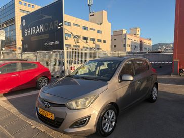 יונדאי I20