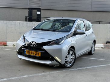 טויוטה יאריס