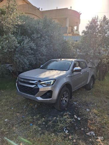 איסוזו D-Max