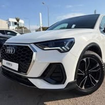 אאודי Q3