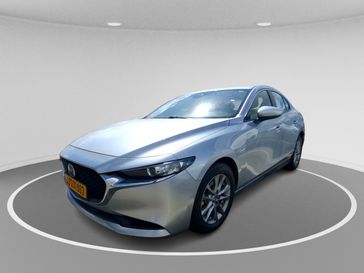 מזדה 3