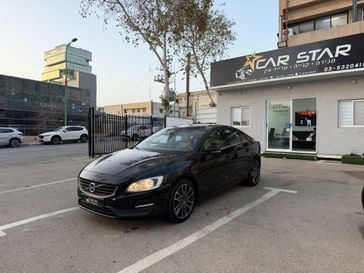 וולבו S60
