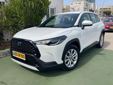 טויוטה קורולה קרוס