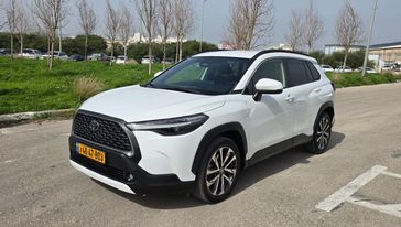 טויוטה קורולה קרוס