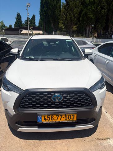 טויוטה קורולה קרוס