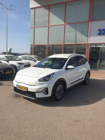 קיה נירו
