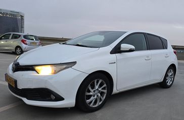 טויוטה אוריס