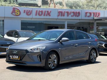 יונדאי איוניק