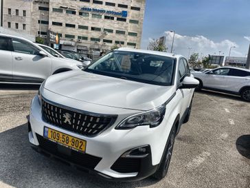 פיג'ו 3008
