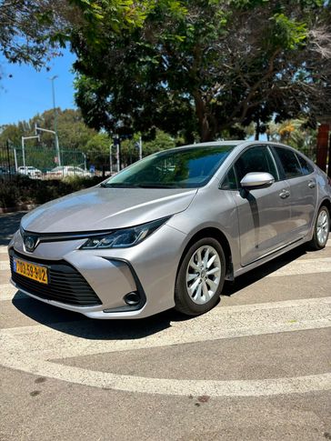 טויוטה קורולה