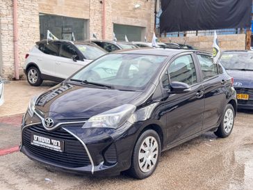 טויוטה יאריס
