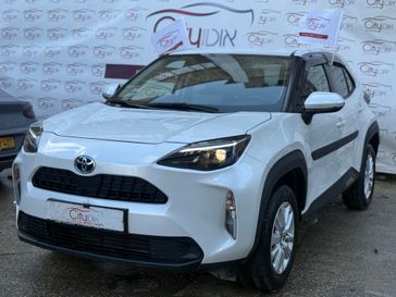 טויוטה יאריס קרוס