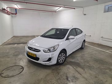 יונדאי I25