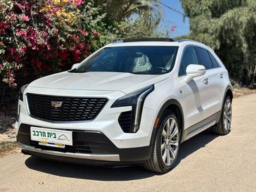 קאדילאק XT4