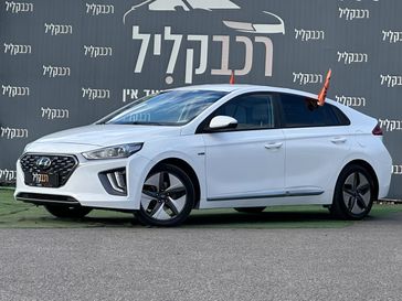 יונדאי איוניק