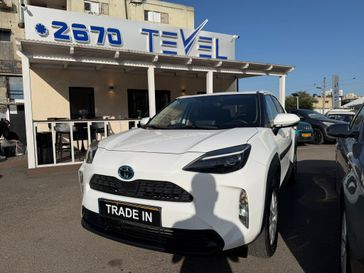 טויוטה יאריס קרוס