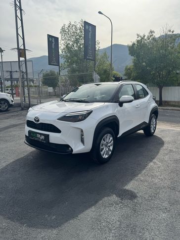 טויוטה יאריס קרוס