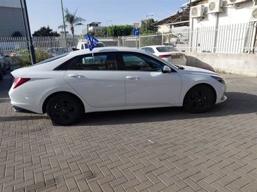 יונדאי אלנטרה