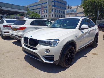 ב מ וו X4