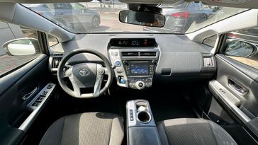 טויוטה פריוס