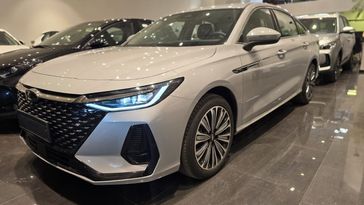 צ'רי ARRIZO 8 PHEV