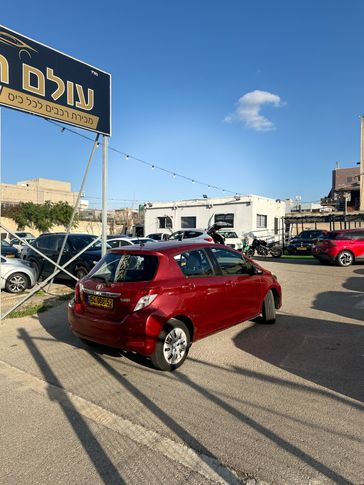 טויוטה יאריס