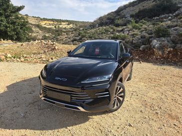 בי ווי די SEAL