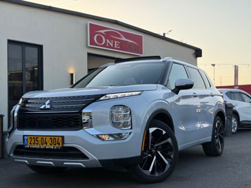 מיצובישי אאוטלנדר