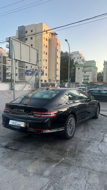 יונדאי GENESIS  G80 EV