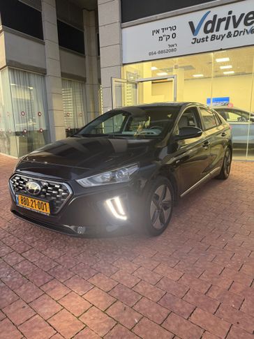 יונדאי איוניק