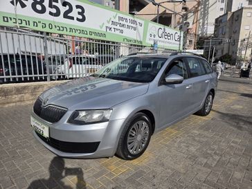 סקודה אוקטביה