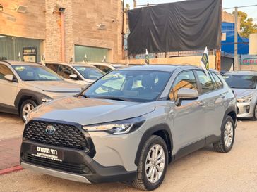 טויוטה קורולה קרוס