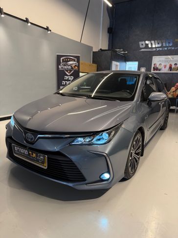 טויוטה קורולה