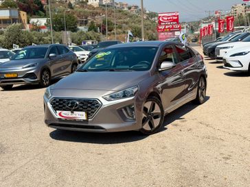 יונדאי איוניק