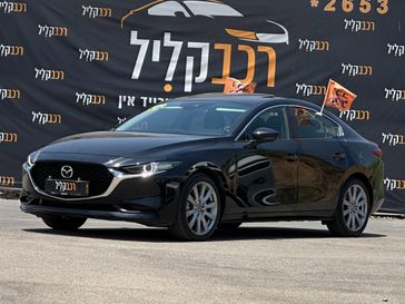 מזדה 3