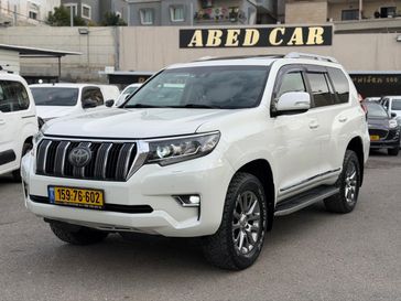 טויוטה לנד קרוזר