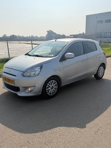 מיצובישי ספייס סטאר