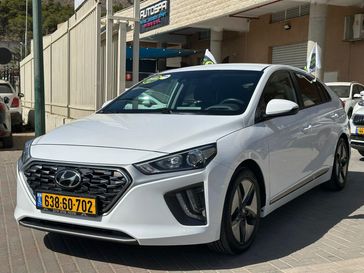 יונדאי איוניק