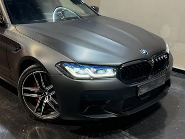 ב מ וו M5
