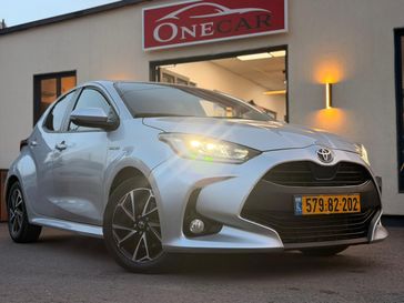 טויוטה יאריס