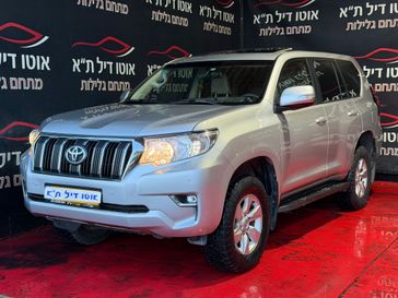 טויוטה לנד קרוזר
