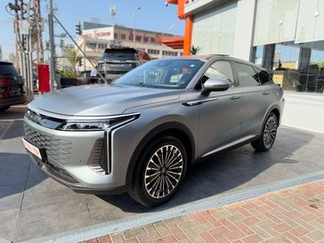 אומודה 9 PHEV
