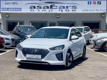 יונדאי איוניק