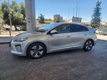 יונדאי איוניק