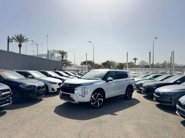 מיצובישי אאוטלנדר